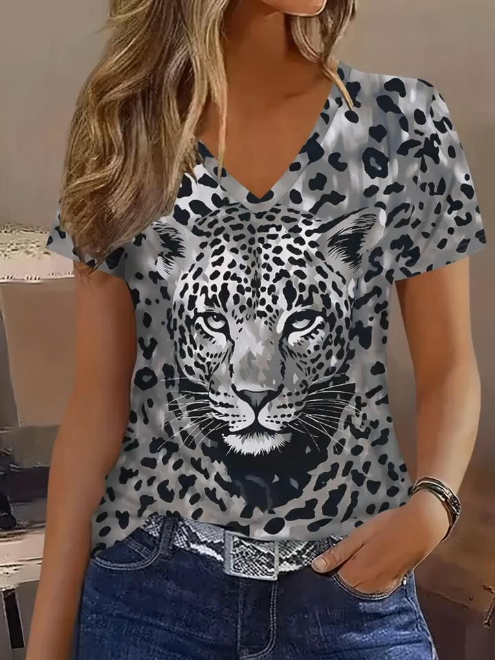 2D Printed Elegant and Stylish Vacation Abstract Painting Color Block Leopard Print Animal Panther Graphic All-Over Print Breathable V-Neck Short Sleeve T-Shirt, Casual Shirt, New Women's Short Sleeve Top