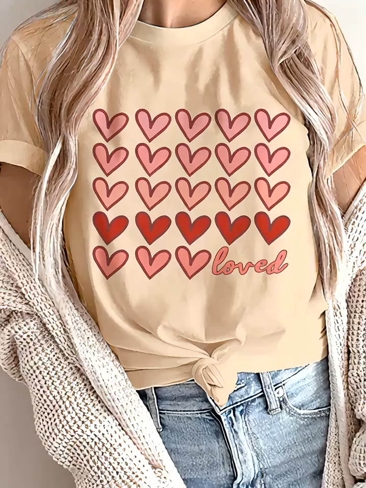 Romantic Valentine'S Day T-Shirt with a Pink Gradient Heart Design, Featuring Elegant Lettering And Breathable Fabric, Perfect for Casual Wear And As a Holiday Gift for Women